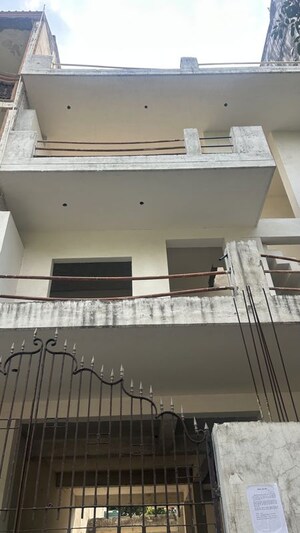 Kitchen in 5 BHK Independent House at RWA Apartments Sector 39, Sector 39 – for Sale