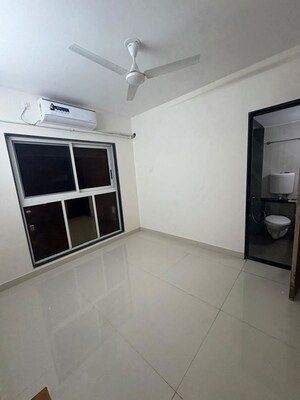 Room in 2 BHK Apartment at Worli – for Rent