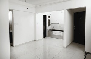 Room in 2 BHK Apartment at Kolte Patil R10, Hinjewadi – for Rent
