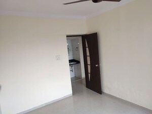 Room in 2 BHK Apartment at Neha Heena Gaurav Jewels, Goregaon East – for Rent
