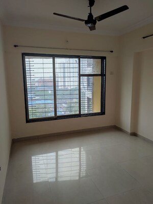 Room in 2 BHK Apartment at Neha Heena Gaurav Jewels, Goregaon East – for Rent