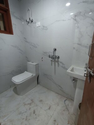 Bathroom in 1 BHK Apartment at Ganpati Apartments Noida, Sector 73 – for Sale