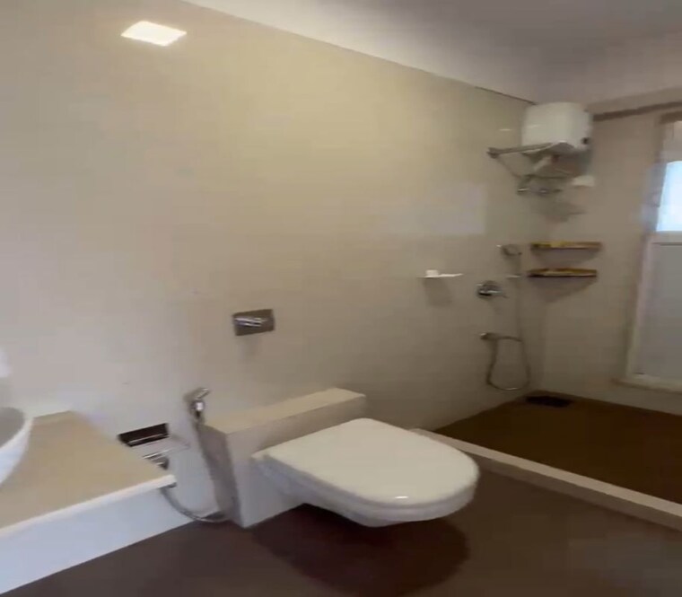 Bathroom, matunga 3 Bedroom 1050 Sq.Ft. Apartment In Matunga Mumbai 10645221