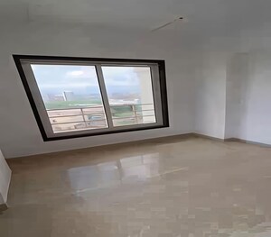Bedroom in 3 BHK Apartment at Matunga – for Rent