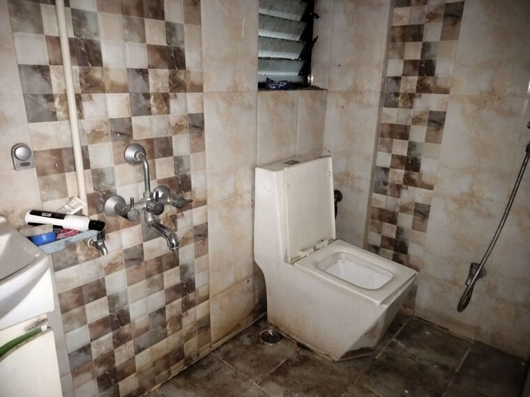 Bathroom, shubh-mangalam-apartments 2 Bedroom 980 Sq.Ft. Apartment In Wakad Pune 10645259