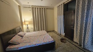 Bedroom in 3 BHK Builder Floor at Sector 28 – for Rent