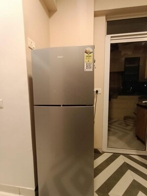 Furnished Amenities in 2.5 BHK Apartment at Godrej 101, Sector 79 – for Rent