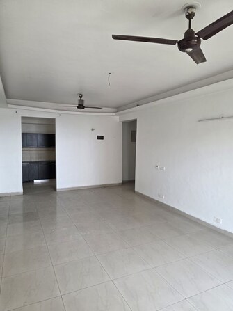 3.5 BHK + Servant Room 2032 Sq.Ft. Apartment in BPTP Park Grandeura
