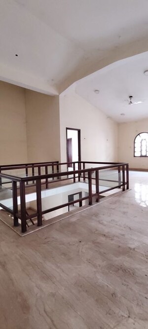 Staircase in 6 BHK Villa at Mohba Bazar – for Rent