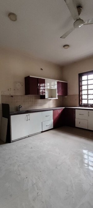 Kitchen in 6 BHK Villa at Mohba Bazar – for Rent