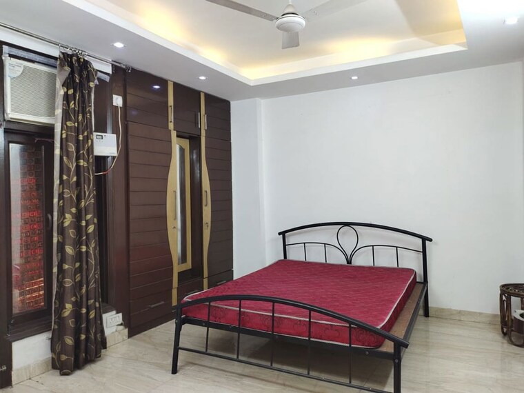 Bedroom, freedom fighters enclave 3 Bedroom 1250 Sq.Ft. Builder Floor In Freedom Fighters Enclave Delhi 10645319