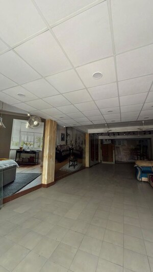Parking in  Showroom at Rajni Khand – for Rent