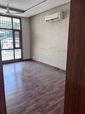 3 BHK Apartment For Rent in Sector 51