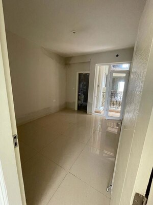 Room in 3 BHK Apartment at Ambala Highway – for Sale