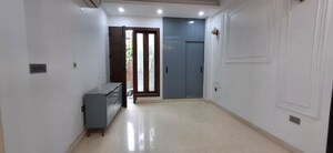 Room in 3 BHK Builder Floor at Ansal Sushant Lok I, Sector 43 – for Sale