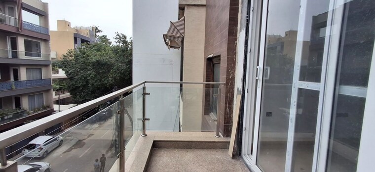 Balcony, ansal-sushant-lok-i 3 Bedroom 215 Sq.Yd. Builder Floor In Sector 43 Gurgaon 10645372