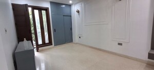 Room in 3 BHK Builder Floor at Ansal Sushant Lok I, Sector 43 – for Sale