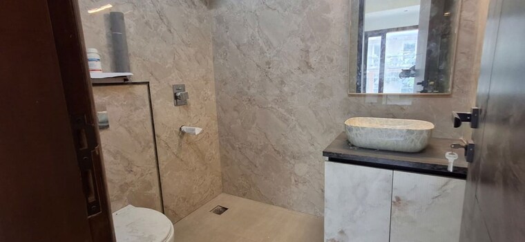 Bathroom, ansal-sushant-lok-i 3 Bedroom 215 Sq.Yd. Builder Floor In Sector 43 Gurgaon 10645372