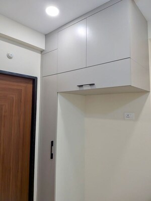 Room in 2.5 BHK Apartment at My Home Sayuk, Tellapur – for Rent
