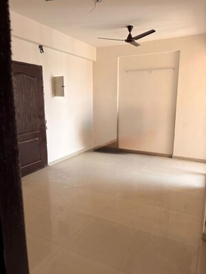 Room in 2 BHK Apartment at Sikka Kaamya Greens, Sector 10 Greater Noida – for Sale