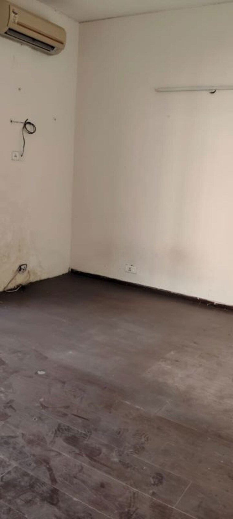 Room, bptp-park-grandeura 3.5 Bedroom 2032 Sq.Ft. Apartment In Sector 82 Faridabad 10645391