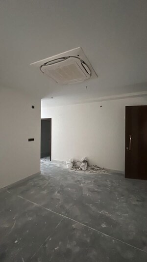 Room in 3 BHK Apartment at Sumadhura The Olympus, Nanakramguda – for Rent