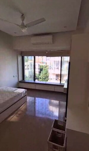 Bedroom in 2 BHK Apartment at Heritage Apartments Bandra, Bandra West – for Rent