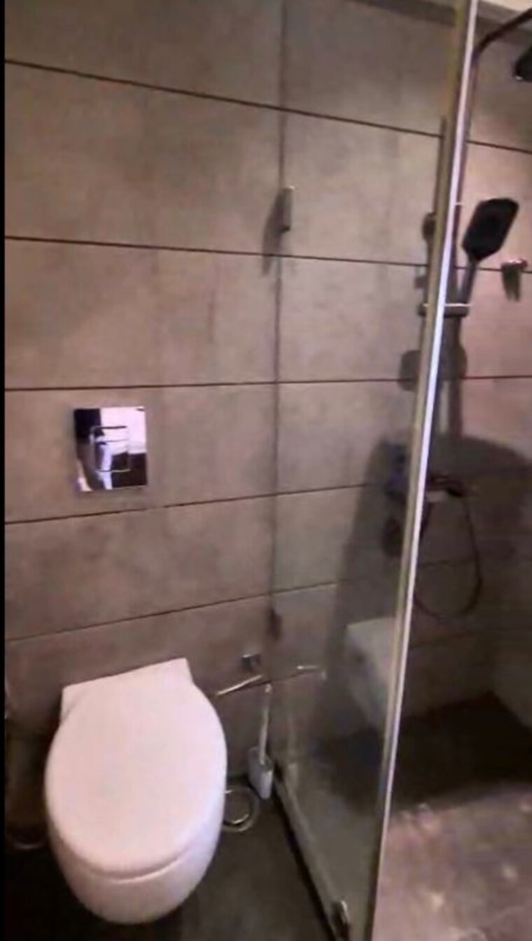 Bathroom, heritage-apartments-bandra 2 Bedroom 800 Sq.Ft. Apartment In Bandra West Mumbai 10645070