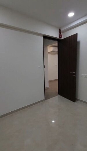 Bedroom in 2 BHK Apartment at Oswal Park – for Rent