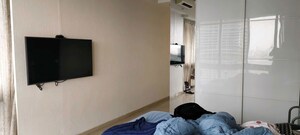 Room in 2 BHK Apartment at Lodha The Park, Worli – for Sale