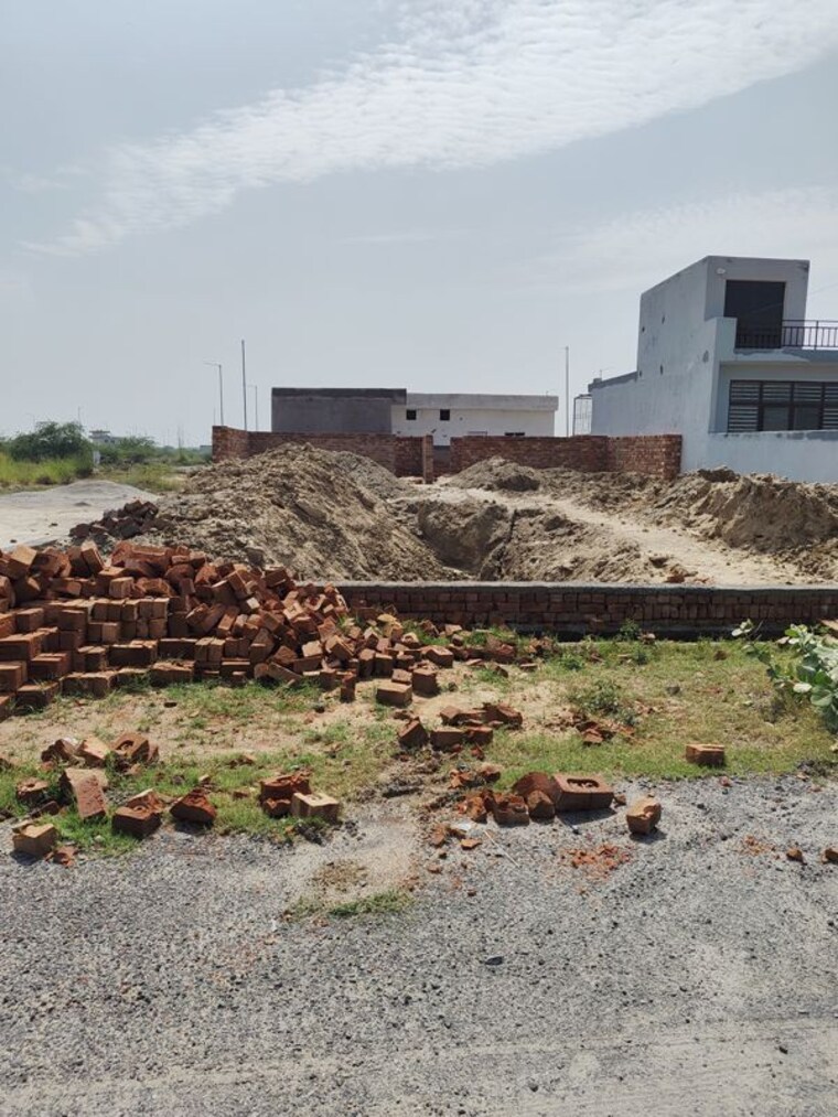 Map Location, sector 18 yamuna expressway  300 Sq.Mt. Plot In Sector 18 Yamuna Expressway Greater Noida 10645440