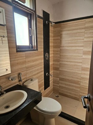 Bathroom in 3 BHK Builder Floor at Jan Pratinidhi Apartment, Sector 28 – for Rent
