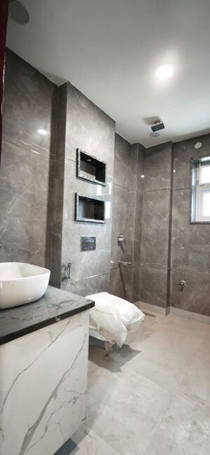 Bathroom in 4 BHK Builder Floor at Green Fields Colony – for Rent