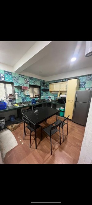 Team Area in 3 BHK Apartment at Kamal Kunj Vile Parle, Vile Parle West – for Rent