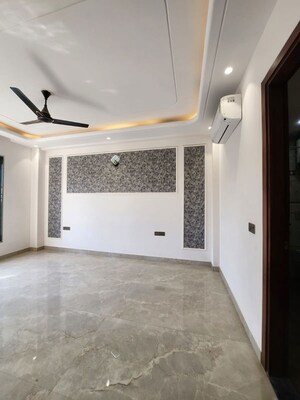 Bedroom in 3 BHK Builder Floor at Chattarpur – for Rent