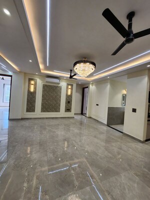 Living Room in 3 BHK Builder Floor at Chattarpur – for Rent
