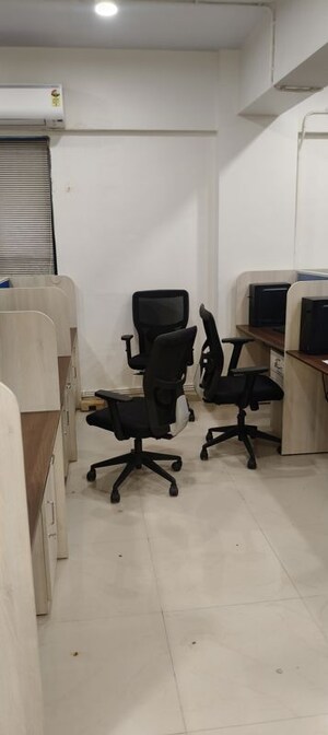 Team Area in  Office Space at West View CHS, Thane West – for Rent