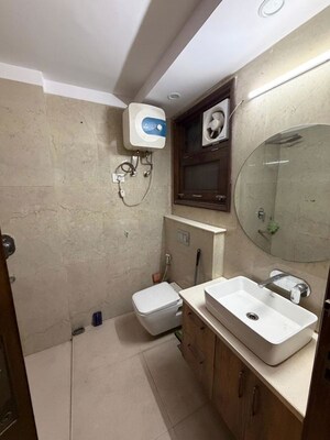 Bathroom in 2 BHK Builder Floor at Sector 28 – for Rent