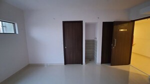 Room in 1 BHK Apartment at Dhamji Shamji Mahavir Spring Tulip Phase 1, Pokhran Road No Two – for Rent