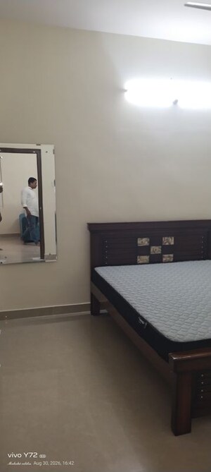 Bedroom in 1 BHK Apartment at Kondapur – for Rent