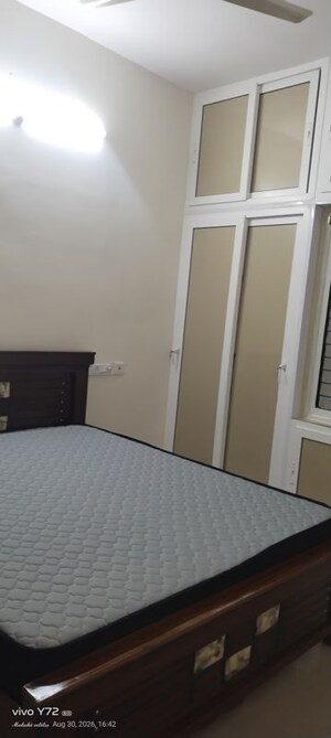 Room in 1 BHK Apartment at Kondapur – for Rent