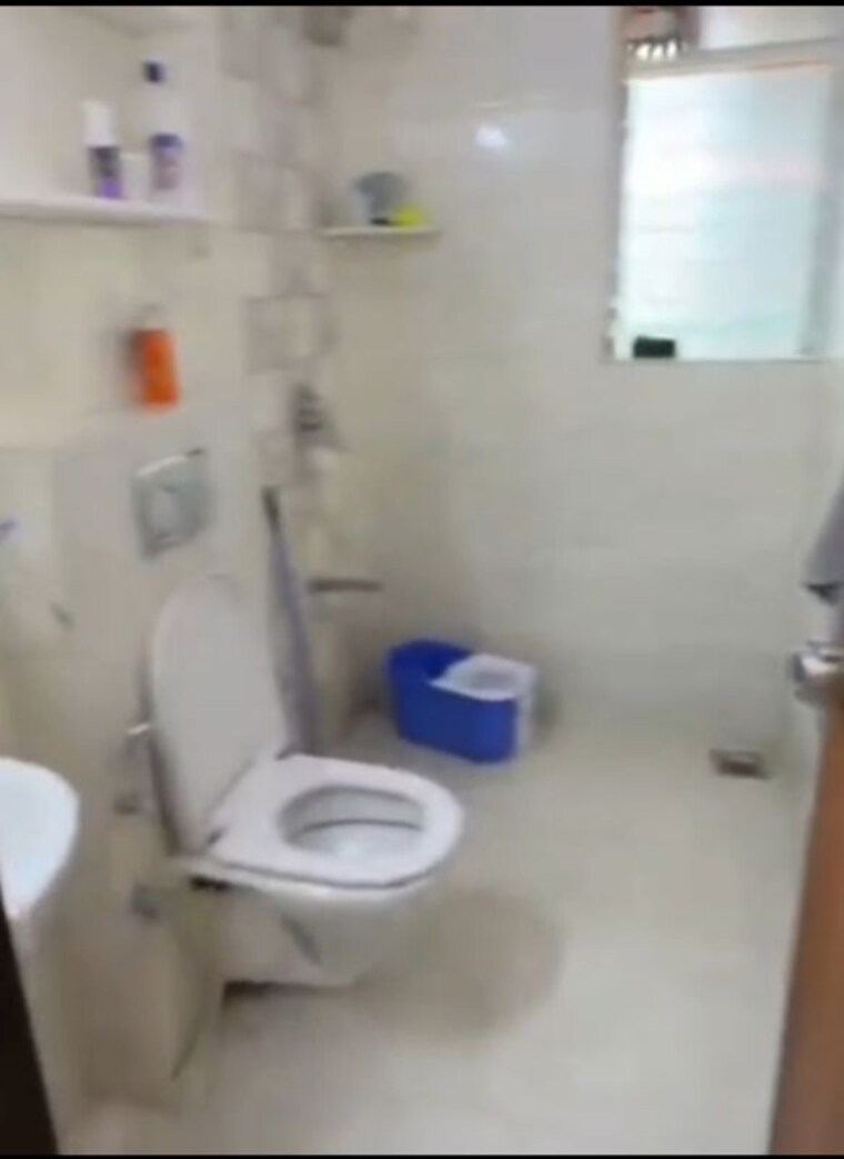 Bathroom, anuradha-chs 2 Bedroom 700 Sq.Ft. Apartment In Vile Parle West Mumbai 10645524
