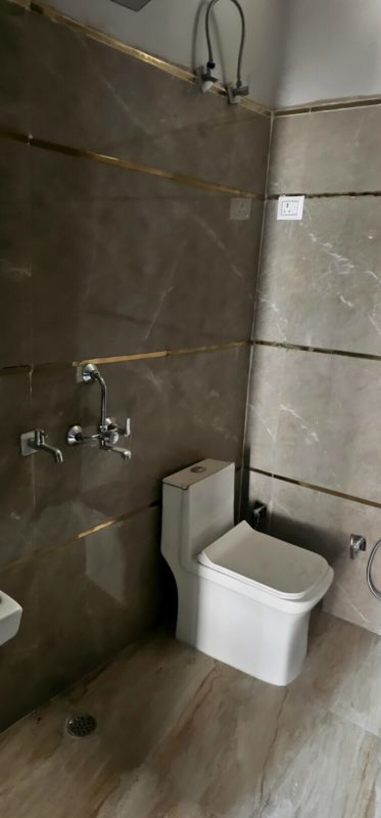 Bathroom, noida extension 2 Bedroom 50 Sq.Yd. Independent House In Noida Extension Greater Noida 10645533