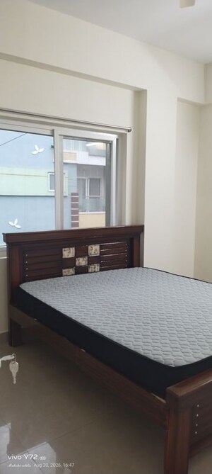 Room in 2 BHK Apartment at Kondapur – for Rent