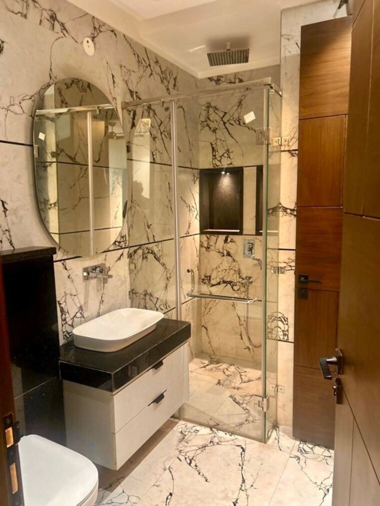 Team Area, suncity-essel-tower 3 Bedroom 300 Sq.Yd. Builder Floor In Sector 28 Gurgaon 10645551