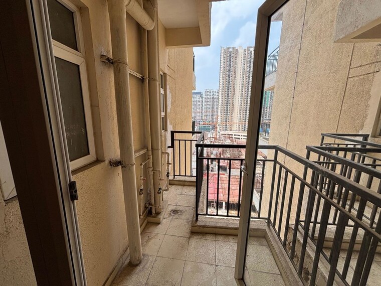 Balcony, amrapali-verona-heights 4 Bedroom 2135 Sq.Ft. Apartment In Tech Zone 4 Greater Noida Greater Noida 10645387