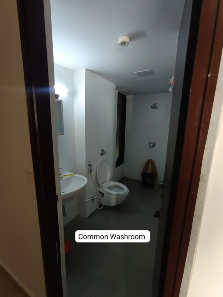 Bathroom, lodha-splendora 2.5 Bedroom 1600 Sq.Ft. Apartment In Ghodbunder Road Thane 10645604