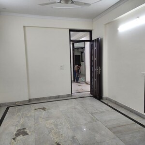 Room in 2 BHK Builder Floor at Sector 7 Dwarka – for Rent