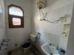 Bathroom in 1 RK Builder Floor at Sas Nagar – for Rent