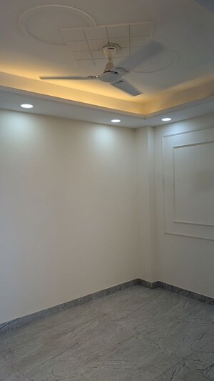 2 BHK Builder Floor For Rent in Chattarpur